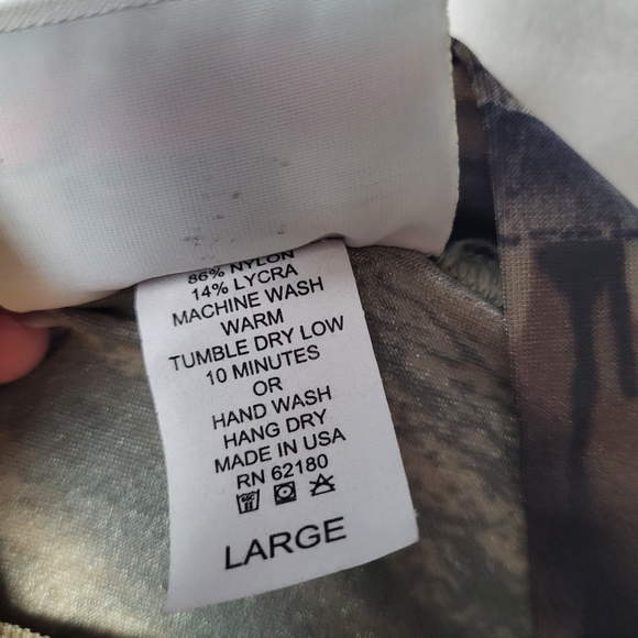 Rynoskin Insect Tick Body Armor Shirt Men's Size Large Camo Stretchy Made In USA - Picture 7 of 7